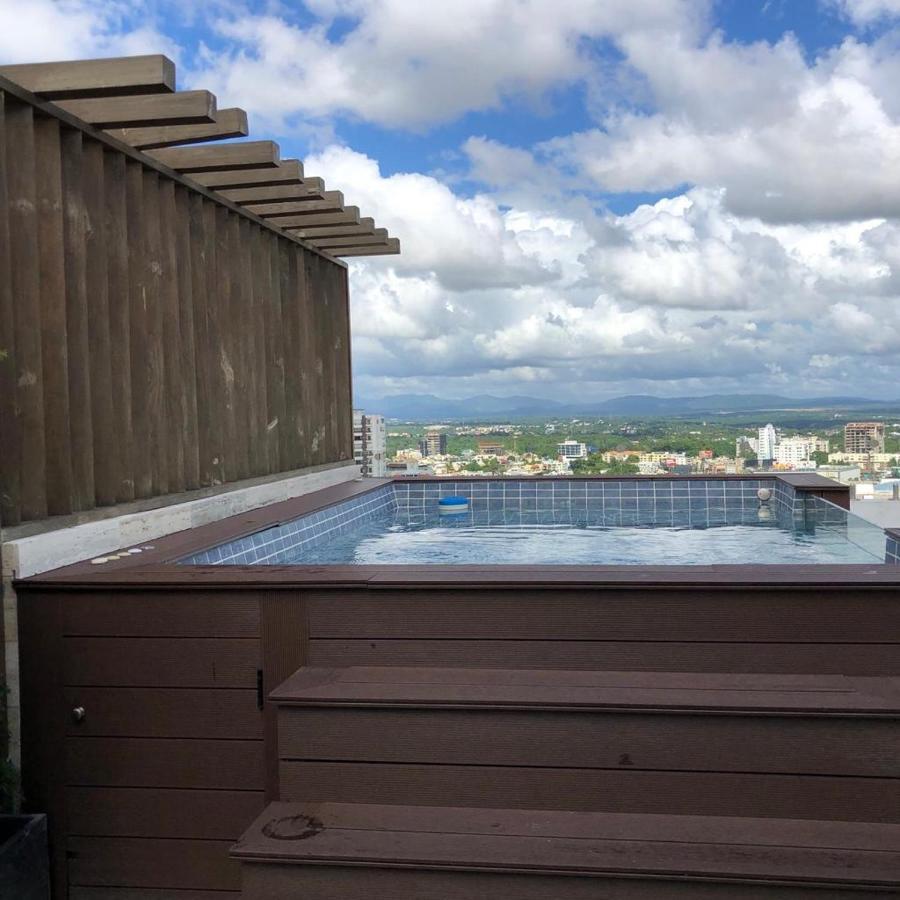 Piantini'S Skylight Apartment ซานโตโดมิงโก ภายนอก รูปภาพ