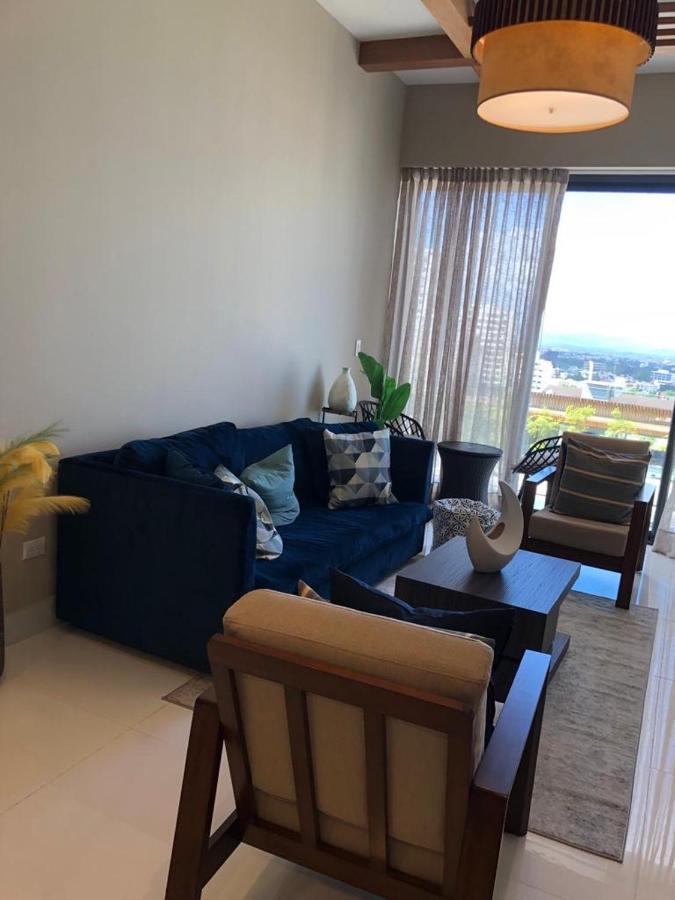 Piantini'S Skylight Apartment ซานโตโดมิงโก ภายนอก รูปภาพ