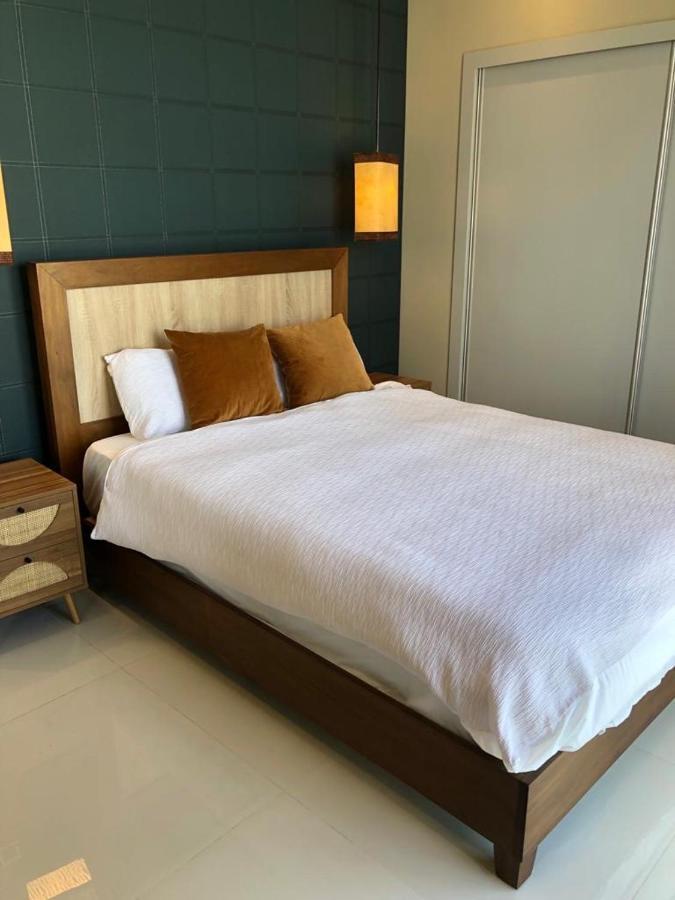 Piantini'S Skylight Apartment ซานโตโดมิงโก ภายนอก รูปภาพ